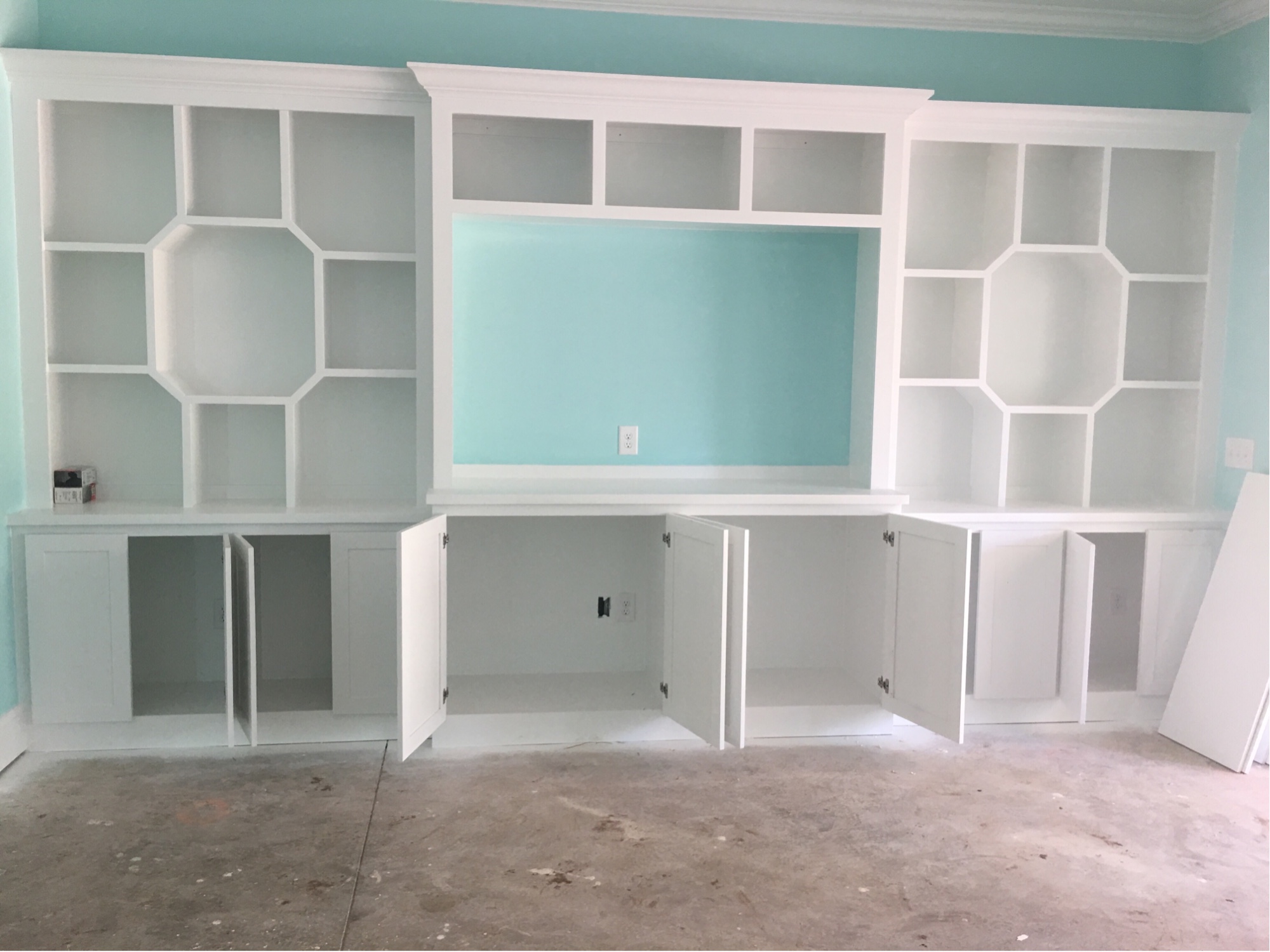 Octagon Shelves Good Taste Guide