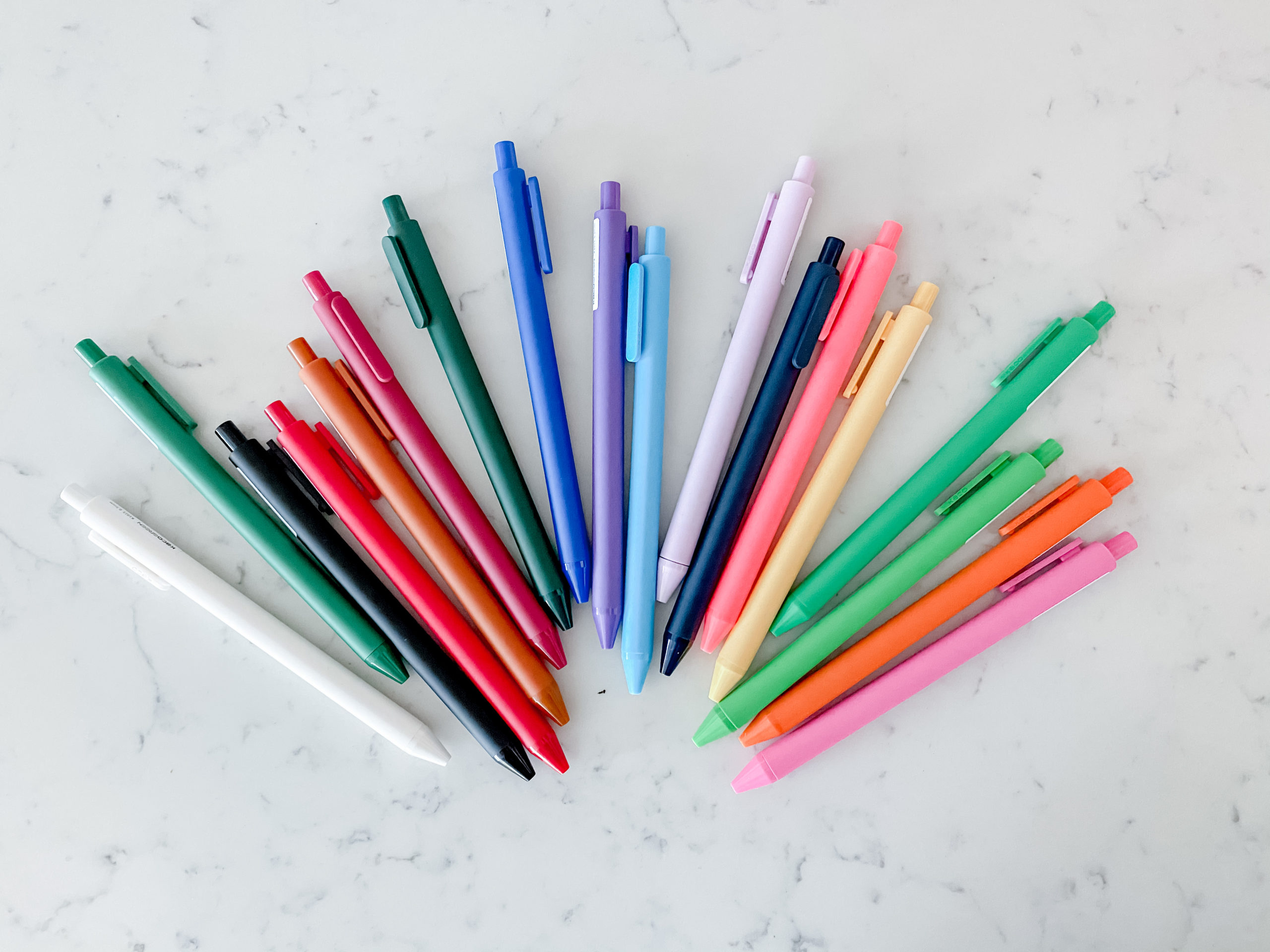 The best colorful pens for note taking are only $11 from Amazon!